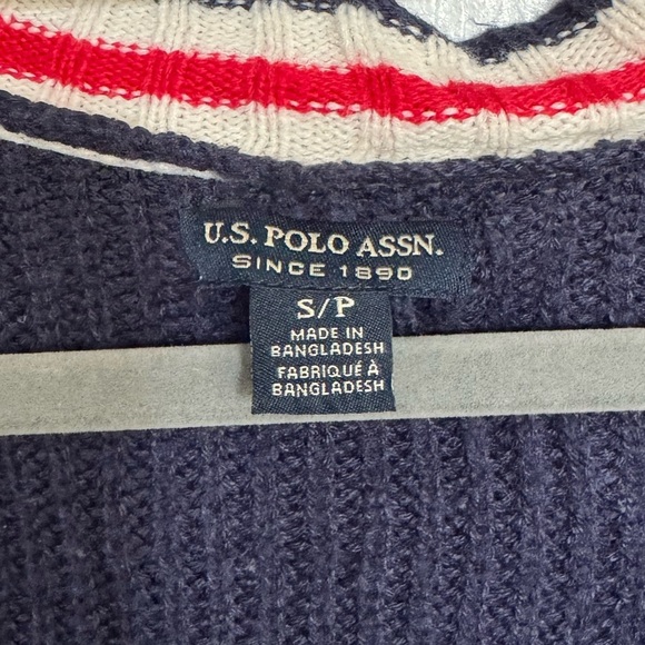 Classic U.S.  Striped Cable Knit Cardigan - Picture 5 of 6